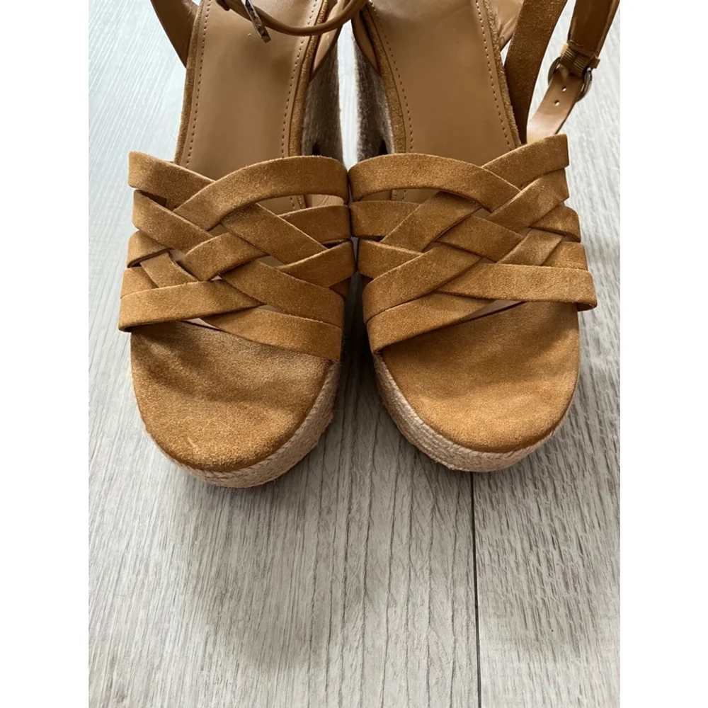 Marc Fisher Oaten NWOT espadrille platform sandals size 10